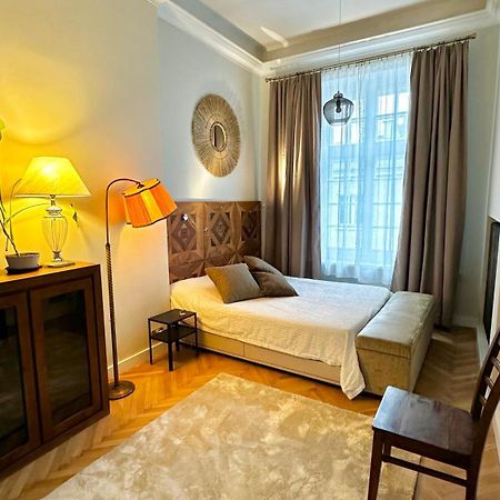 4M High Apartment In Heart Of Warsaw! Εξωτερικό φωτογραφία